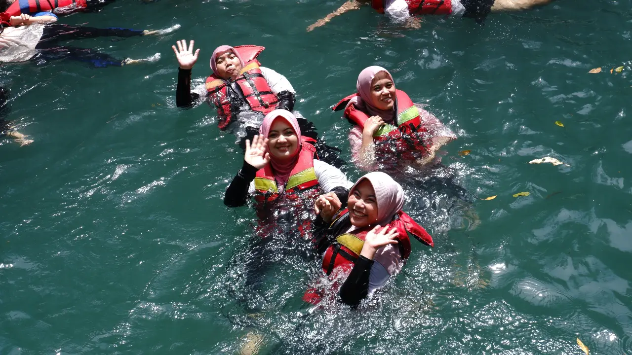 Body Rafting Citumang: Petualangan Sungai yang Ramah untuk Semua Usia di Pangandaran